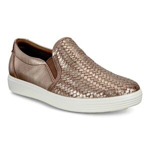 ECCO SOFT 7 Slip-On Sneakers in Cognac. Stylish, lightweight style, comfortable